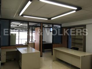 Bureau à Dreta de l´Eixample. Venta de local en sagrada familia