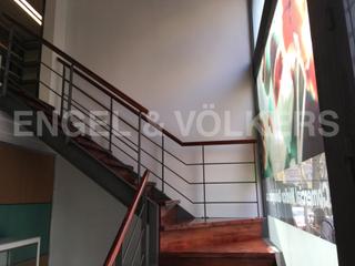 Oficina a Dreta de l´Eixample. Venta de local en sagrada familia