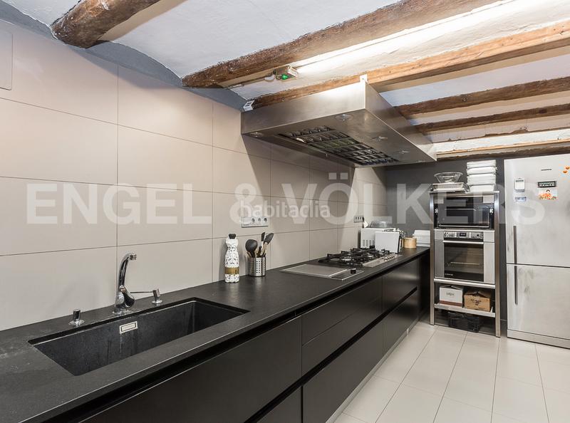 Foto efcc2e54-625c-4ff3-9c84-83a3bb043853. Local commercial avec chauffage dans St. Pere - Sta. Caterina - El Born Barcelona