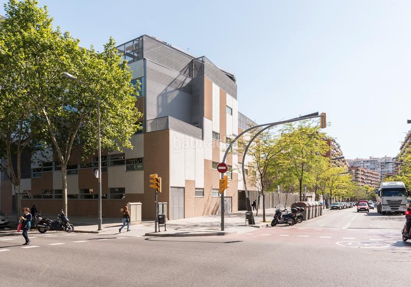 Foto cd6c4a6b-3c6f-4e92-b053-7a717ce7030d. Alquiler oficina edificio corporativo en m cristina en Barcelona