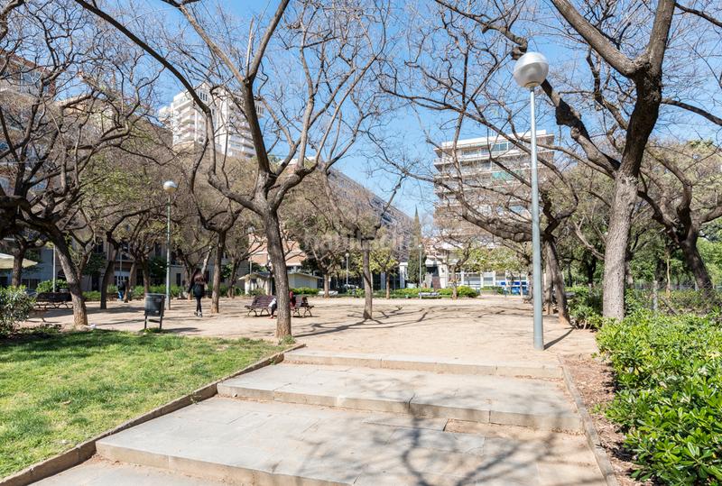 Foto e316df1b-b78c-4a8c-a059-4f6ef046575f. Alquiler oficina edificio corporativo en m cristina en Barcelona