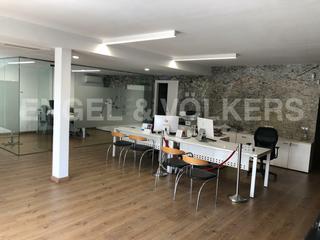 Local Comercial a Can Clos-Pinetons. Nave comercial en venta zona centre  can clos