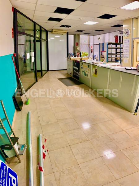 Foto 98ca4f5d-368e-42d7-8ab7-85f84496032b. Alquiler local comercial local industrial de 700 m2 en 2 plantas en el centro en Rubí