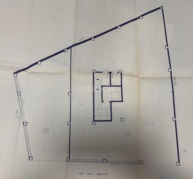 Foto b0d16fe7-f943-49ca-a628-aded002f0cd2. Alquiler local comercial local industrial de 700 m2 en 2 plantas en el centro en Rubí