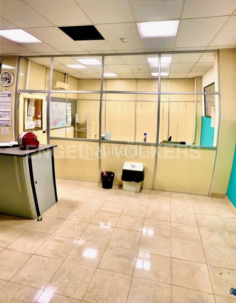 Foto 16630f93-1f29-4b70-85b8-e3acdf55e4eb. Lloguer local comercial a Centre Rubí