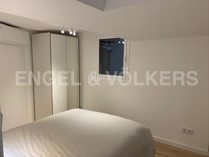 Foto 140830e4-3cc2-4ab6-83b5-bc26f711bd71. Local comercial a Raval Barcelona