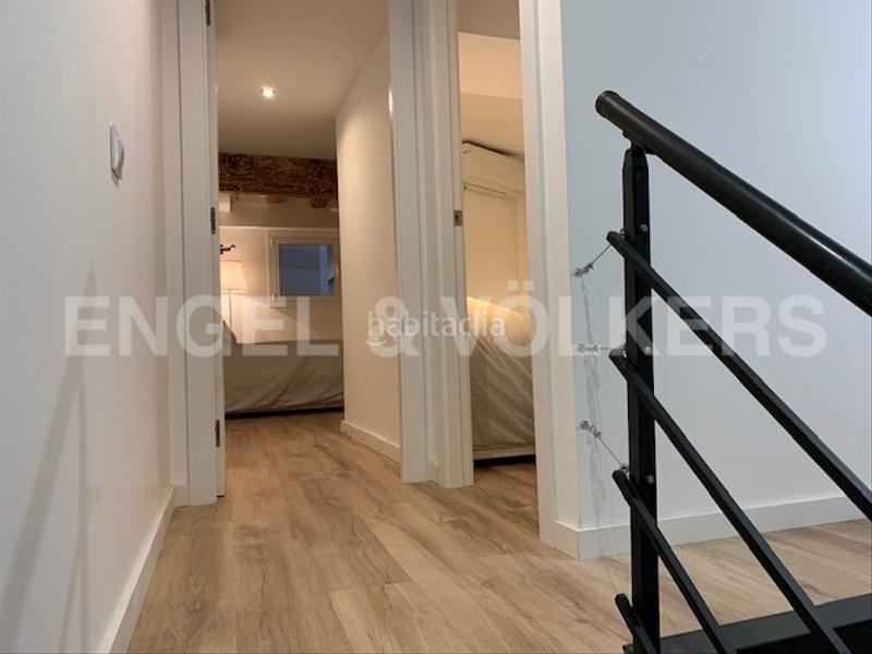 Foto 45f78f2a-e3c3-402c-a66e-dbc5aaa18f50. Local comercial a Raval Barcelona