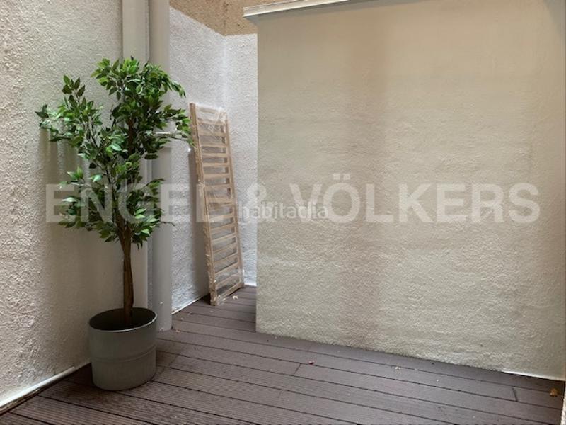 Foto 51baa191-1d42-467a-a648-cba2a46a32e0. Local comercial a Raval Barcelona