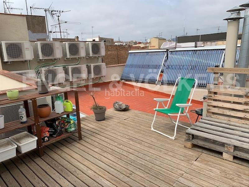 Foto b6449dd6-e1ed-4297-a4e9-1ebdb1dfed2a. Local comercial a Raval Barcelona