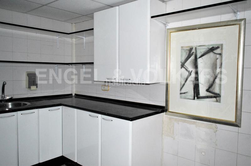 Foto 1a730455-0d3e-46f0-bb54-2bac76926561. Office space with parking in Sant Gervasi - Galvany Barcelona