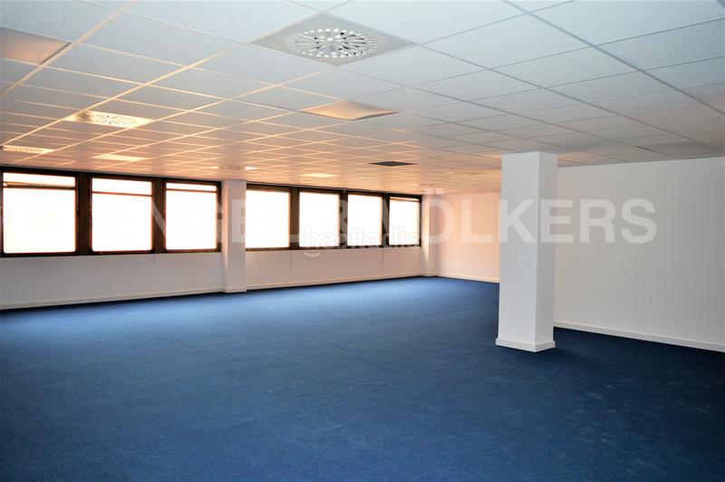 Foto 848d8b19-3c36-4733-be60-4fd407710fdc. Office space with parking in Sant Gervasi - Galvany Barcelona