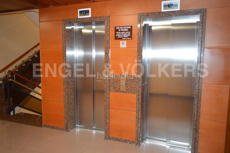 Foto d8778ba1-ab6a-4170-8576-6e8ddd8ec4e2. Office space with parking in Sant Gervasi - Galvany Barcelona