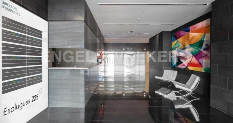 Foto 6fc4fd73-8de9-4d09-9322-411ee41a6ec7. Rent office space with parking in El Pedró Cornellà de Llobregat