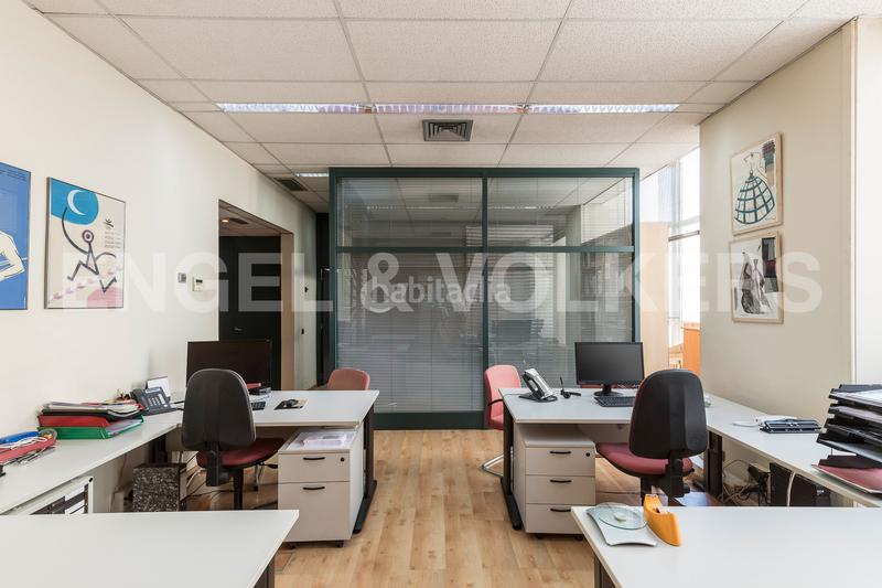 Foto 37e808dc-4f6a-4e6a-8dd0-93411fd27a3b. Ufficio in Dreta de l´Eixample Barcelona