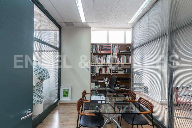 Foto e667ceb7-768d-4f0d-ac60-f1d82f1bf9a4. Ufficio in Dreta de l´Eixample Barcelona