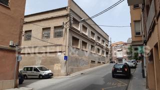 Local commercial à Escodines. Edificio industrial historica en la ciudad de manresa provincia