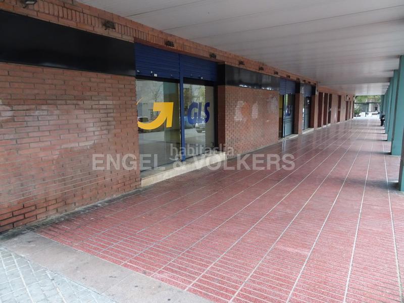 Foto 1448379d-02ba-4843-b9a4-294b851b4df0. Alquiler local comercial  disponible en Badalona
