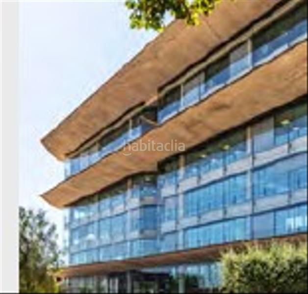 Foto f9f6953d-b497-475d-8a82-0b2d97905b36. Alquiler oficina edificio de oficinas en zona franca en Barcelona
