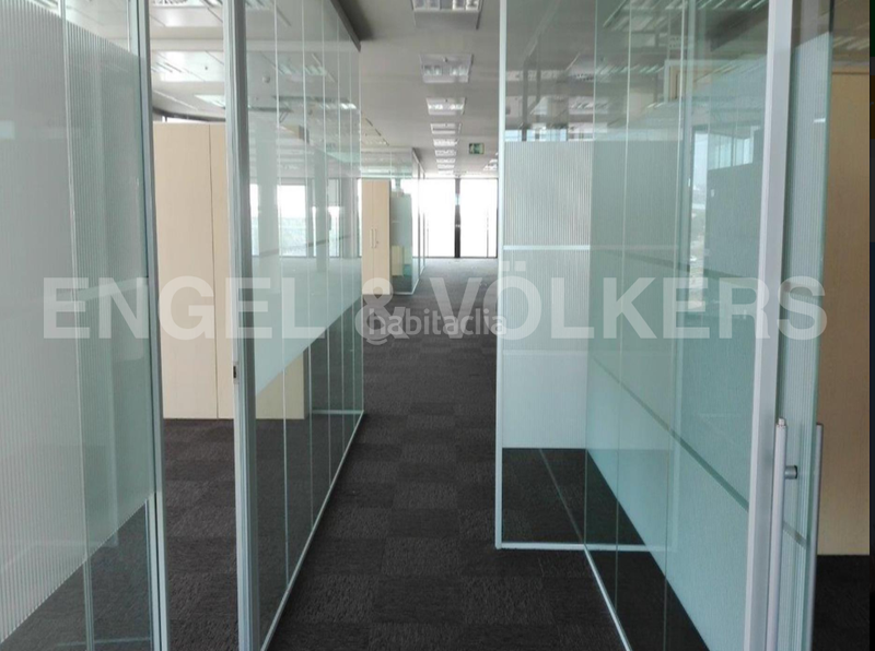 Foto e19e8678-ad6b-4d8f-80c8-495ce1ea3a75. Location bureau dans Zona Franca - Port Barcelona