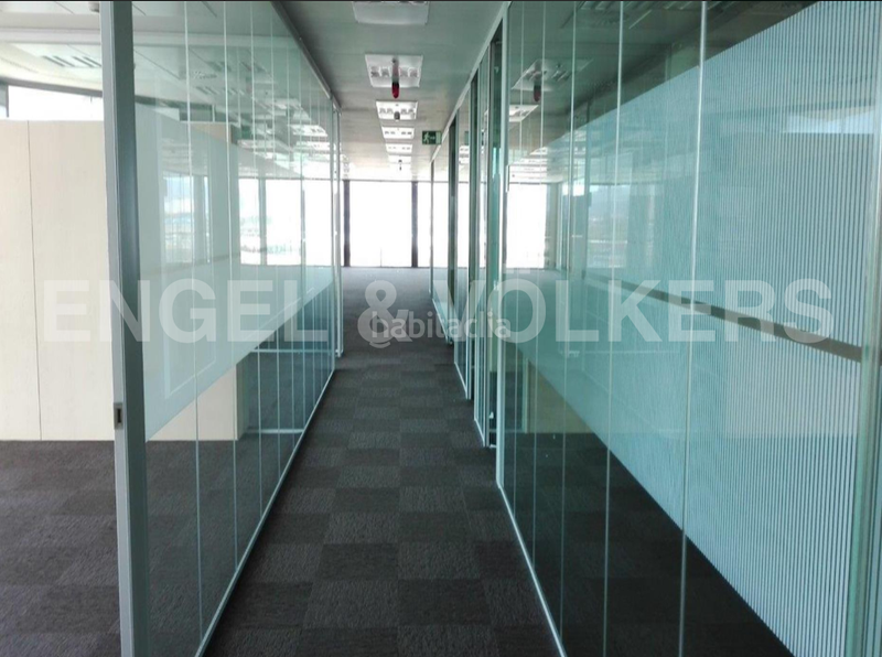 Foto ac127ec8-2f6a-4471-bdf6-90825f729d98. Rent office space in Zona Franca - Port Barcelona