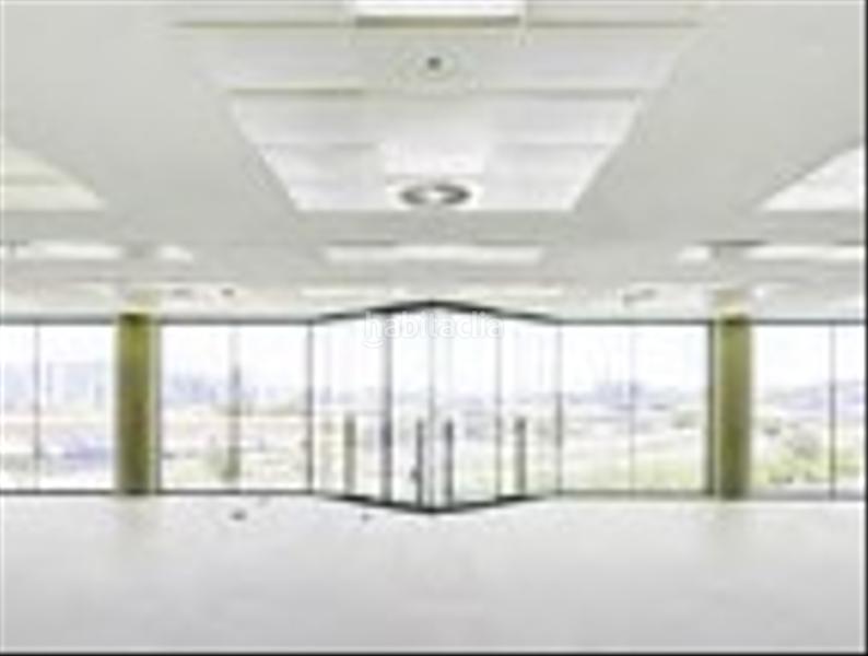 Foto eaae0ddb-6f5c-4245-98f4-a228d02d9866. Rent office space in Zona Franca - Port Barcelona