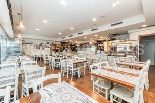 Lloguer Local Comercial a Zona Alta. Restaurante con terraza en traspaso en premià de mar