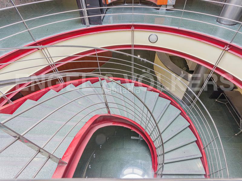 Foto 2ae9350f-fe2d-403d-84dd-b3dc97bae441. Locale commerciale in Putget - Farró Barcelona