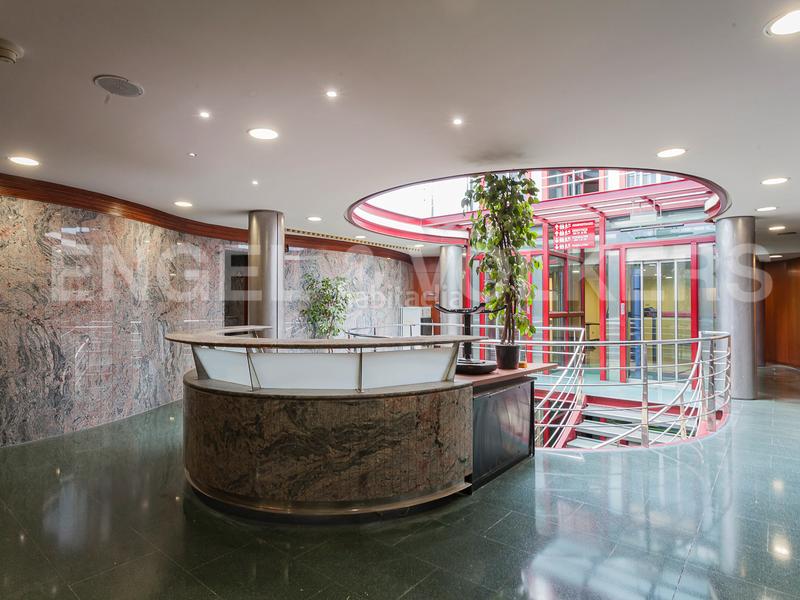 Foto 7518a93a-7535-4f43-aa11-41d765956b2c. Locale commerciale in Putget - Farró Barcelona