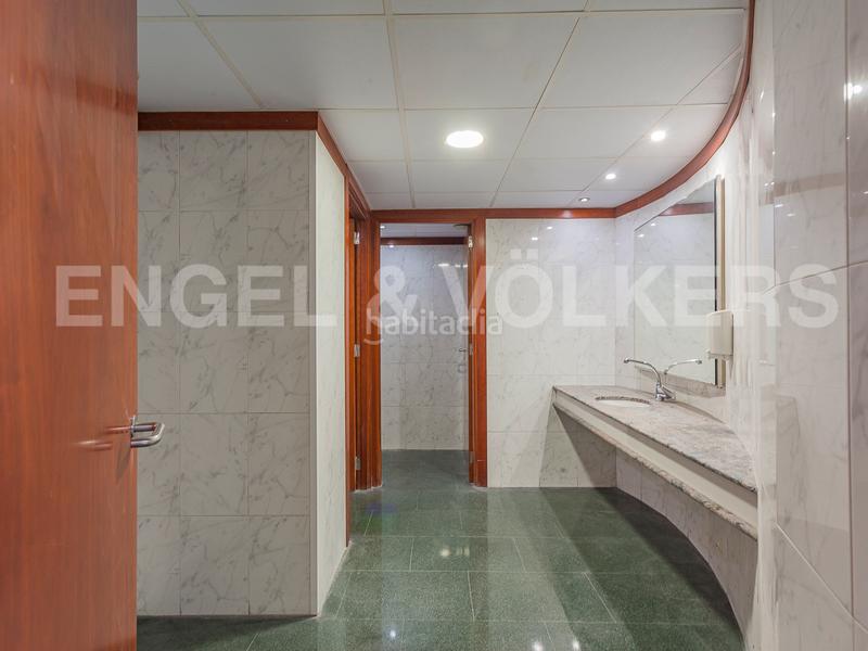 Foto c12abe52-21aa-452e-ba3d-bc944e1c9c48. Locale commerciale in Putget - Farró Barcelona