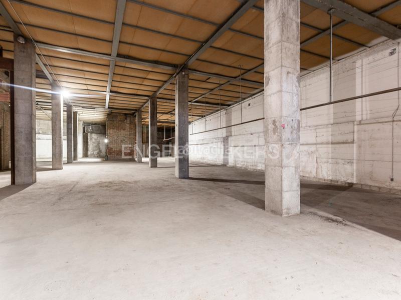 Foto 2959abcc-50d6-428f-9e2b-39eb140b23f5. Local comercial se vende gran local de 2.372 m2 en Manresa