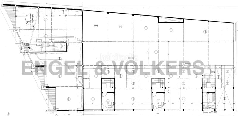 Foto 60b70b5d-f6a0-4e5e-ae3b-aab8047a7e63. Local comercial se vende gran local de 2.372 m2 en Manresa