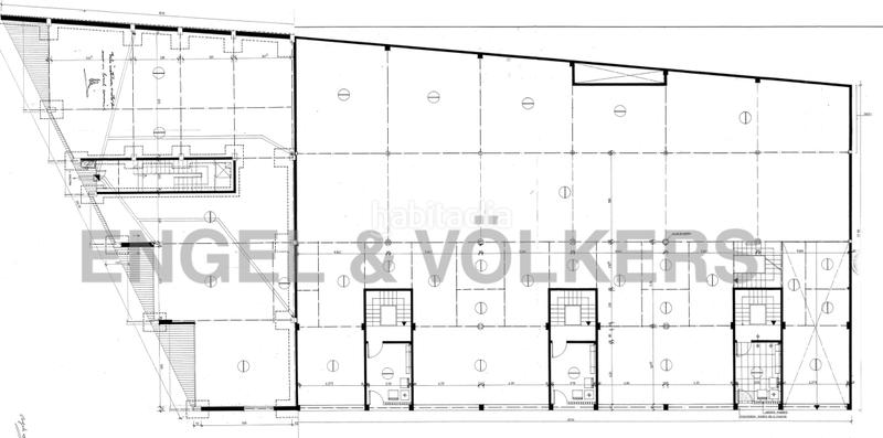 Foto daba141a-8a5e-43b4-95cf-a3bbc50a0687. Local comercial se vende gran local de 2.372 m2 en Manresa