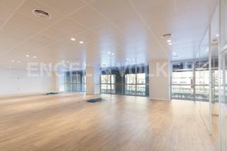 Miete Büro in Dreta de l´Eixample. Elegante oficina en el corazón del eixample