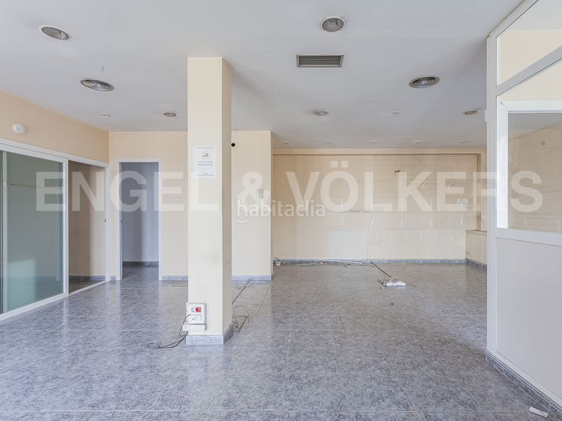 Foto 137f92ac-cb47-4237-a292-e51c2a53d5b7. Local comercial venta local Valldoreix de 90 m2 pb 206 en p1 en Sant Cugat del Vallès