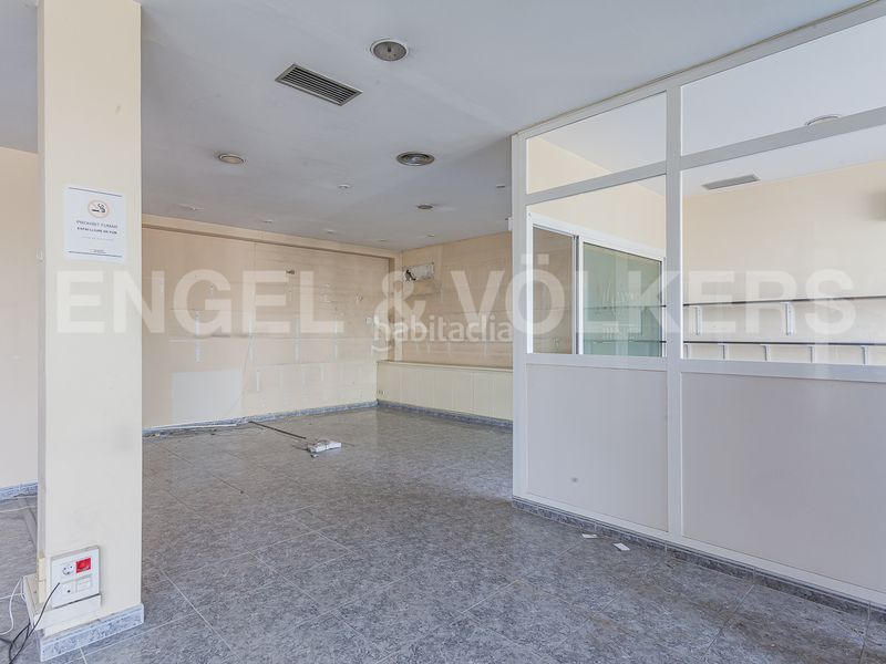 Foto e14c38aa-2fa3-48bd-bba7-0e619057eecb. Local comercial venta local Valldoreix de 90 m2 pb 206 en p1 en Sant Cugat del Vallès