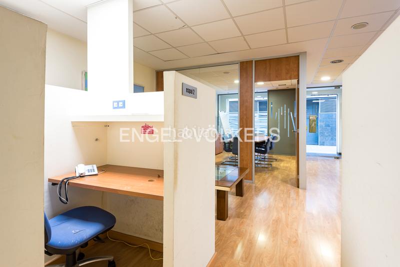 Foto 41954291-fcd6-4c85-9874-b95e75dbbdb3. Office space in Barri de les Corts Barcelona