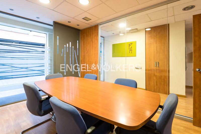 Foto 4bcb1d07-5554-4922-80ad-9d3c4f3d2318. Office space in Barri de les Corts Barcelona