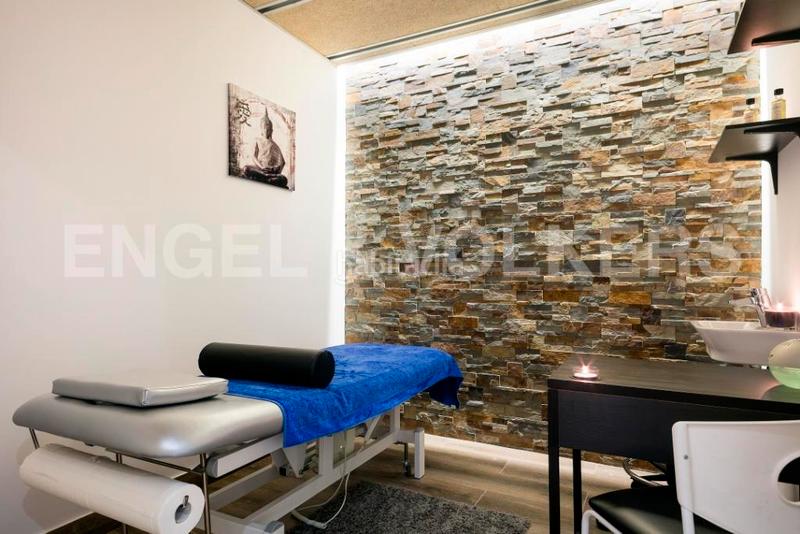 Foto e80baec8-7054-406b-abb2-7010fc26f266. Alquiler local comercial spa en traspaso en passeig sant joan en Barcelona