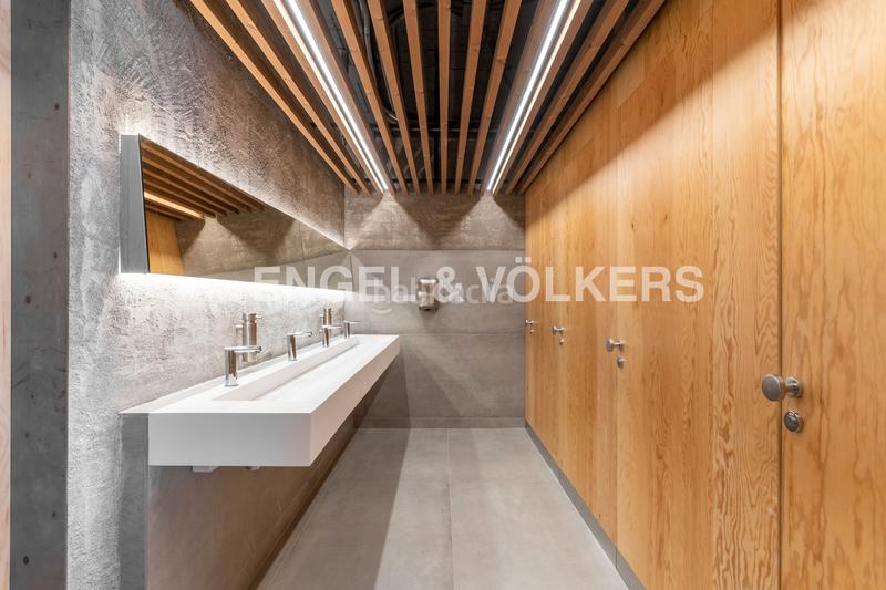 Foto 07d9f8ac-ecd8-48c4-b8fa-bf36d3d8289b. Alquiler oficina  reformada en Sant Ramon - Maternitat Barcelona