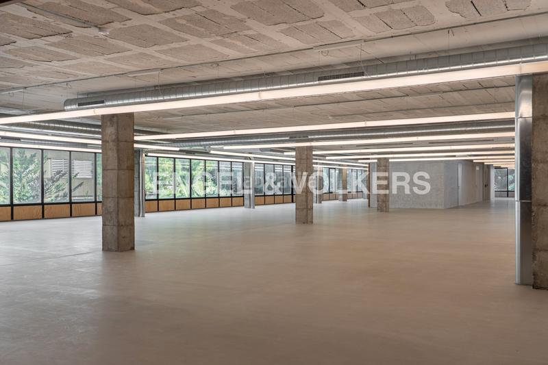 Foto 39ed5922-835a-45f3-89b2-468d1395417c. Miete büro in Sant Ramon - Maternitat Barcelona