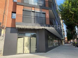 Local Comercial a Centre-Estació. Nuevo y luminoso local en centro de gavà