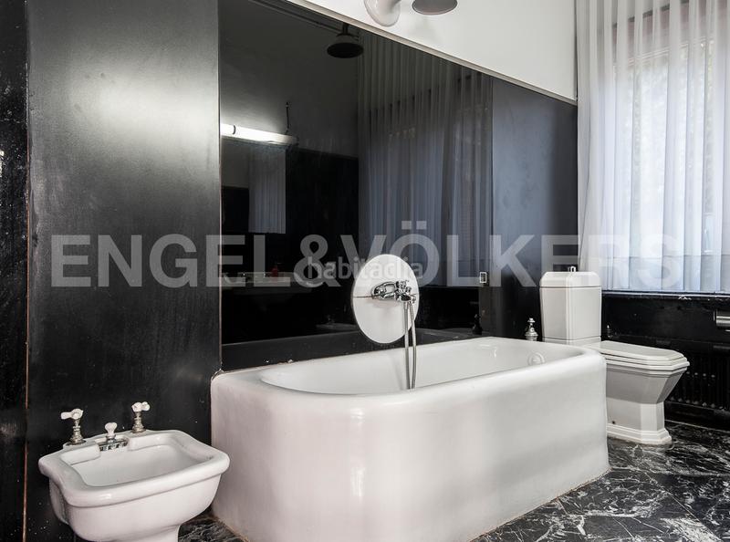 Foto 1146e176-a21a-45f7-b011-1ae510ff6a52. Locale commerciale in La Salut Barcelona