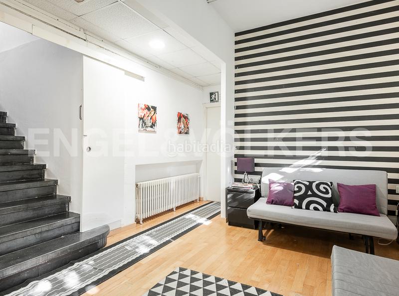 Foto 7c0e9782-2e7c-4e25-b845-2dac446e24d0. Locale commerciale in La Salut Barcelona