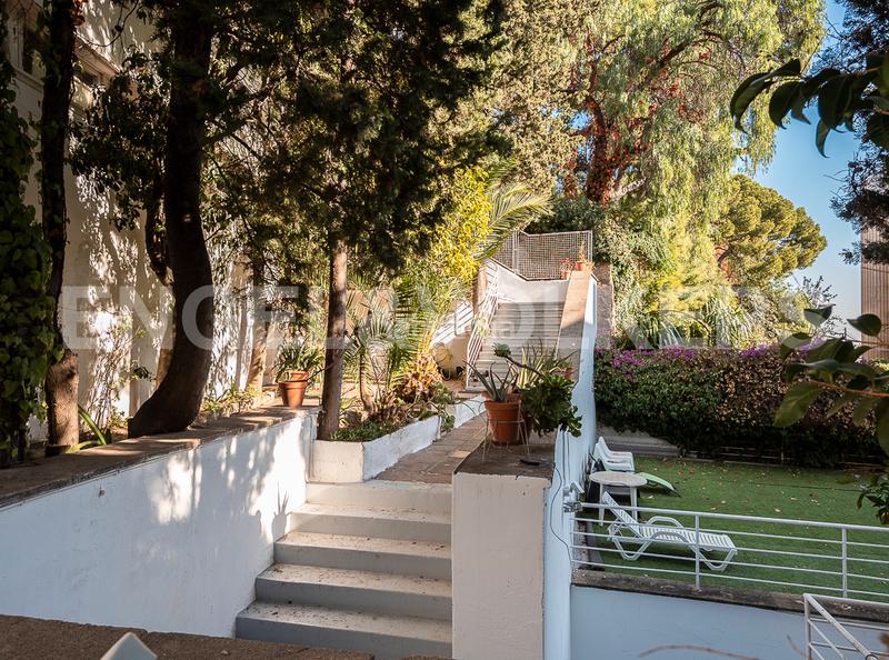 Foto e70b423d-b8ff-43d7-8612-8c0afb78e0e3. Locale commerciale in La Salut Barcelona