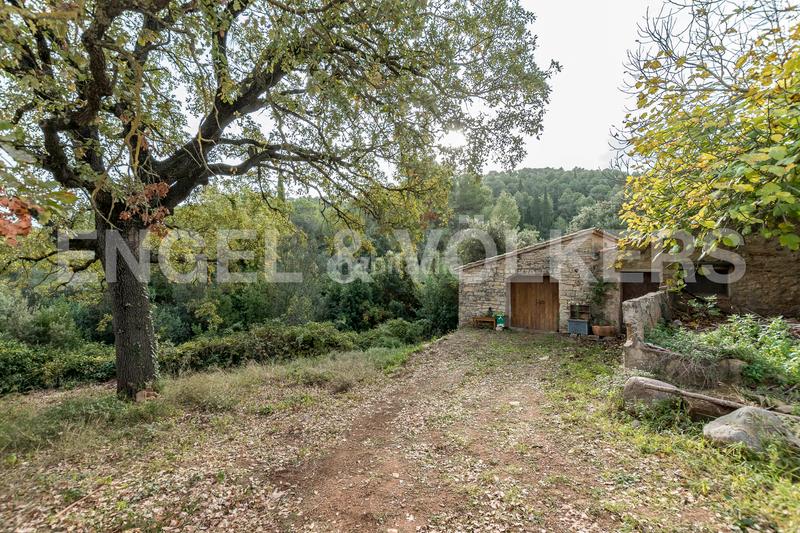 Foto 8e21619b-068a-4644-9e3c-6dd798645816. Edifici a Castellví de Rosanes