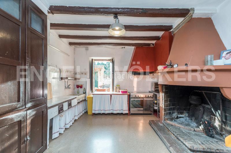 Foto d8a0b217-da0a-4bac-a053-55776705d69d. Edifici a Castellví de Rosanes