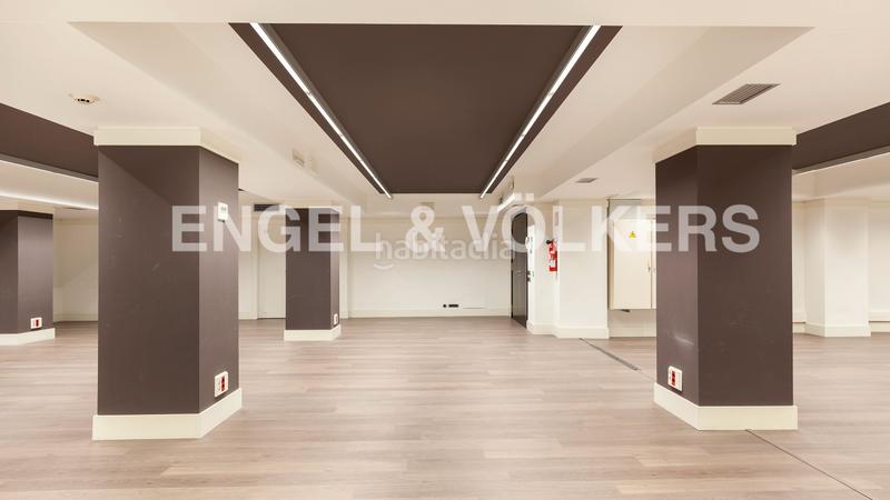 Foto c5ad6cd8-2c71-4771-9302-4c6fc6577c23. Rent office space with heating in La Nova Esquerra de l´Eixample Barcelona