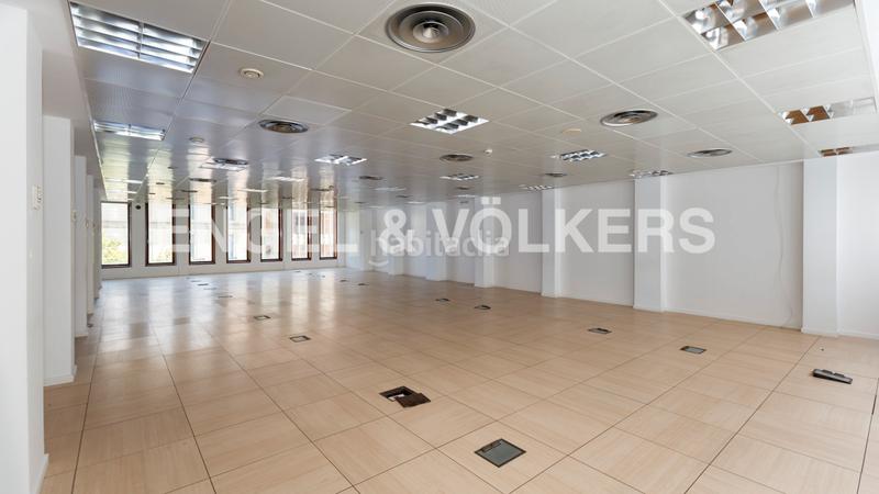 Foto 0d3cd377-1d1a-4e8d-90e7-ec19bcea9e40. Alquiler oficina  en alquiler cerca paseo de gracia en Barcelona