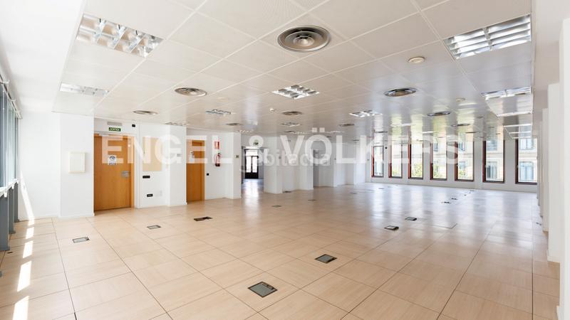 Foto 9c9ae2af-c9d0-41a3-98fc-179c3b9d35ba. Alquiler oficina  en alquiler cerca paseo de gracia en Barcelona
