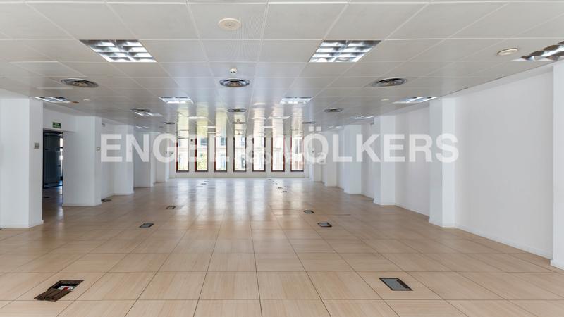 Foto f13fb3ba-acbe-4ab4-9797-1940aad82a28. Location bureau dans Dreta de l´Eixample Barcelona